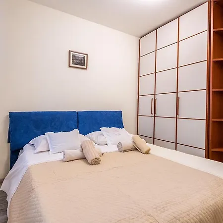 Apartamento M & M Arena *