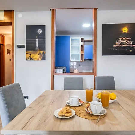 M & M Arena Apartament