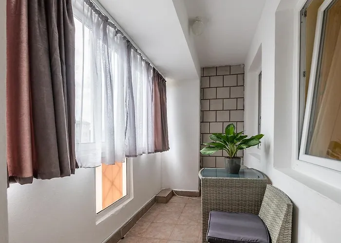 M & M Arena Apartmán *